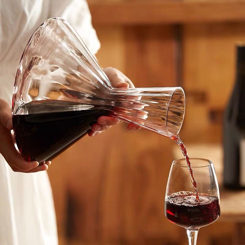 Elite Rotating Decanter