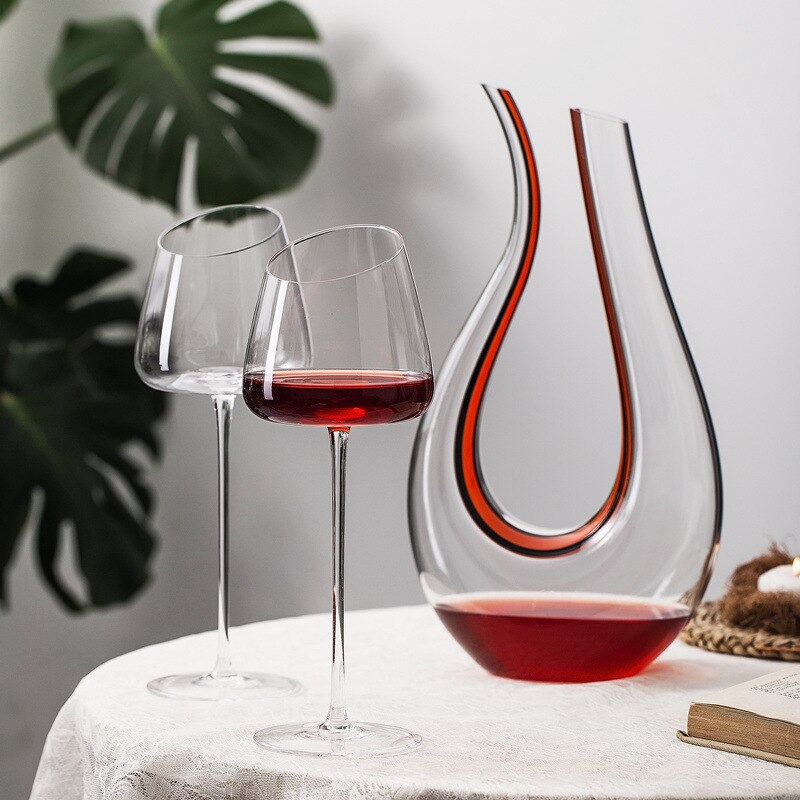 Elegance Deluxe Decanter