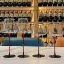 Verres à vin élégants